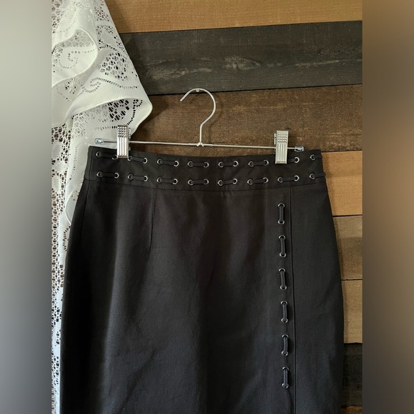 Y2K Banana Republic Black Eyelet Lace Pencil Skirt - Vintage High Waist Chic - Picture 3 of 6